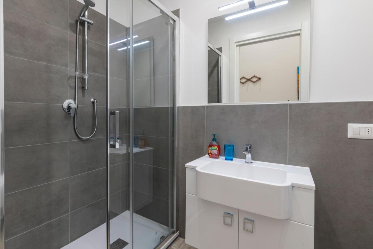New Apartment - Gallura 11 Milan Bagian luar foto